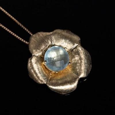 ART JEWELLERY TUSCANY - Colgante Petunia grabada 