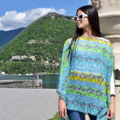 BEA ON THE LAKE - Top caftán vibrante 
