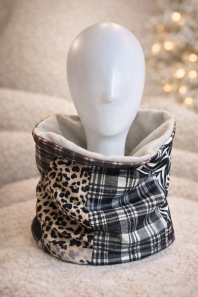 Scaldacollo patchwork italiano per rivenditori, interno in morbido pile