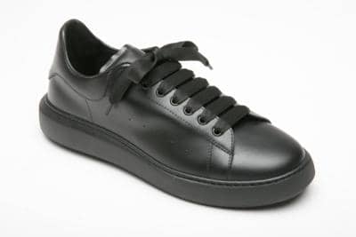 BELLESI - Tênis de couro preto 