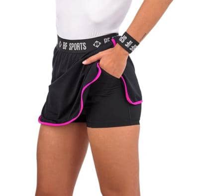 Pantalones cortos deportivos italianos para revendedores, elegantes y funcionales.