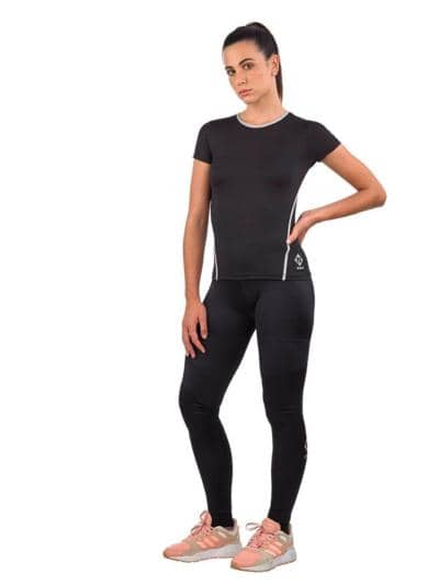 Ropa atlética hecha en Italia para revendedores.