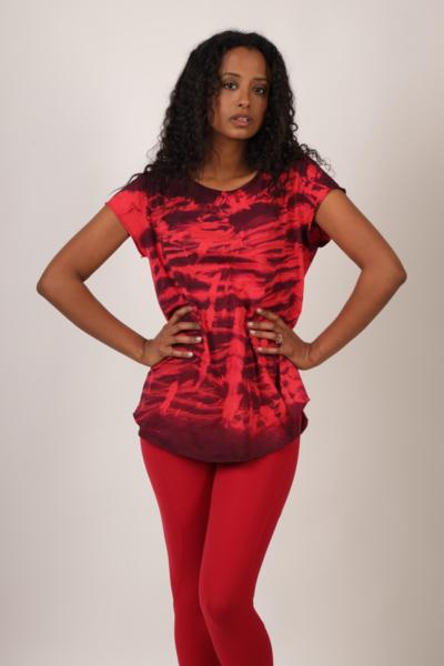 BRILLA - Camiseta abstracta roja 