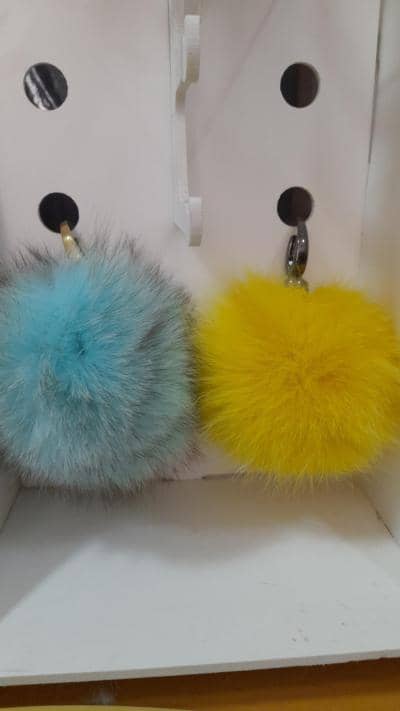 COSE BELLE - Яркие помпоны 