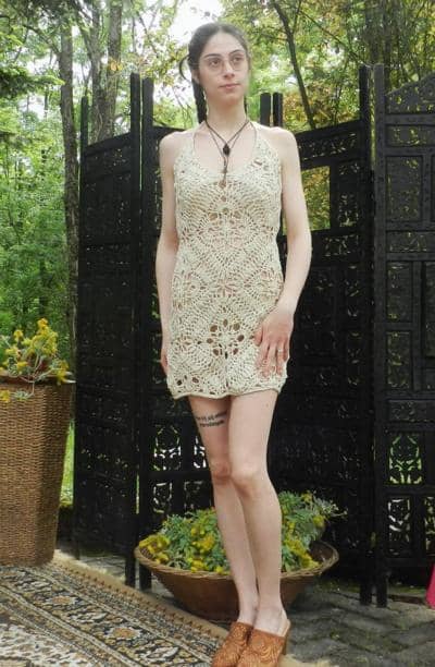 DAFNE - Vestido curto de crochê 