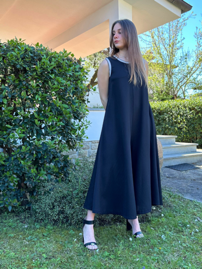 DANIELA G - Chic Noir Women Suit