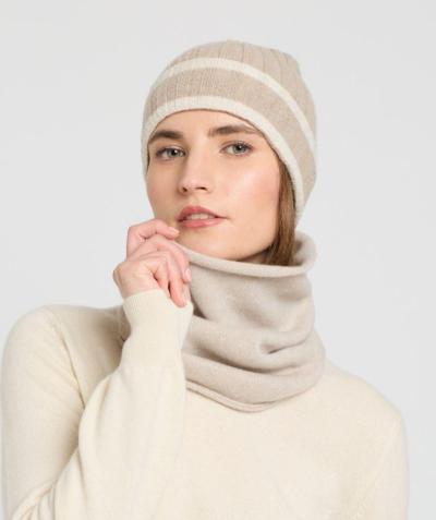 Beige Strickmütze und Schal Made in Italy für Händler