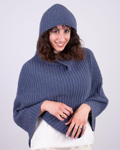 Italienischer gestrickter Kapuzenponcho für Wiederverkäufer