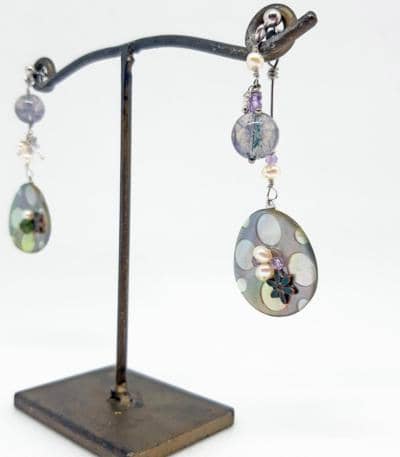 FEMELLE - earring 11, precious buttons and natural stones