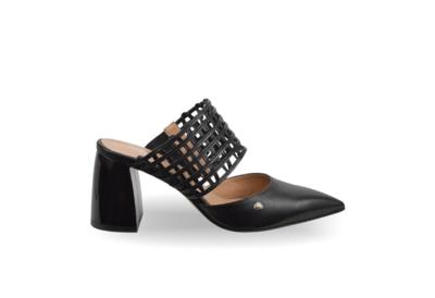 Black Italian mule shoe with block heel for resellers
