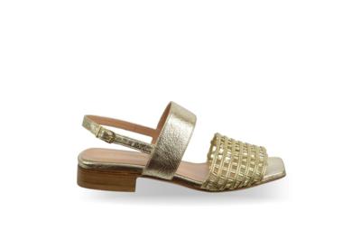 Made in Italy gold leather sandal for resellers