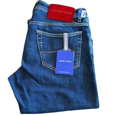 Jeans de mezclilla italianos Jacob Cohën para revendedores