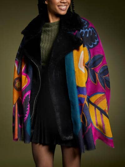 Capa colorida hecha en Italia para revendedores elegantes.