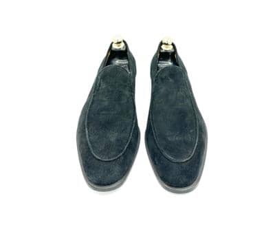 Black suede shoes for resellers Italian manufacturer