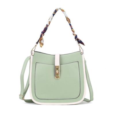 Borsa verde made in Italy per rivenditori all'ingrosso