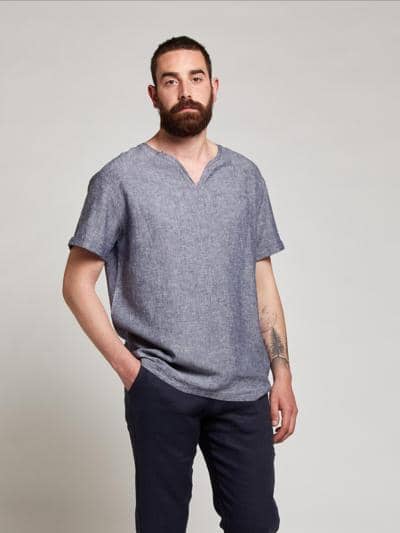 HASHTAGV - T-SHIRT V-KRAGEN 