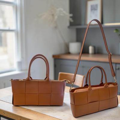 LISA LIVI - Sac cabas en cuir tressé 