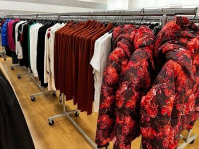 KARMA - Pinko-Kleidung 