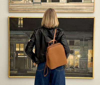 LEATHER COUNTRY - Camel Leather Backpack