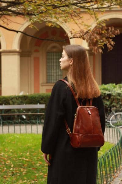 LEATHER COUNTRY - Mochila de cuero 