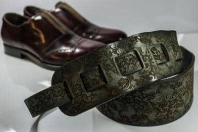 LE NOSTRE FOLLIE - CINTURINO PER CHITARRA 