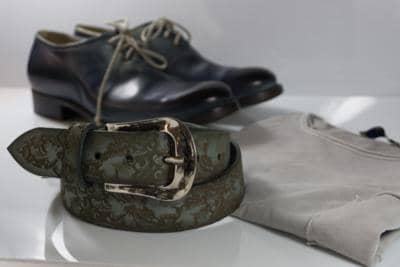 LE NOSTRE FOLLIE - CORREIA NABUK LASER DE COURO 