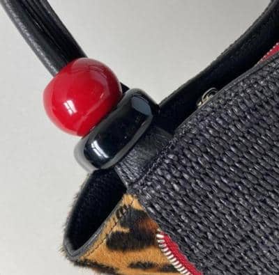 LANZETTI - Lexiapel - Chic Textured Handbag