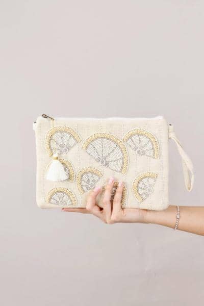 Bolso de mano con cuentas hecho en Italia para distribuidores