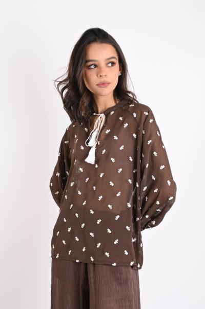 Blusa italiana con estampado de flores blanca para mayoristas