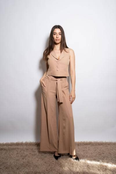 Traje beige mujer hecho en Italia para mayoristas