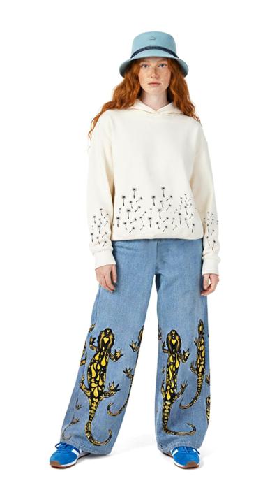 Sweat-shirt et jeans larges du fabricant italien pour revendeurs