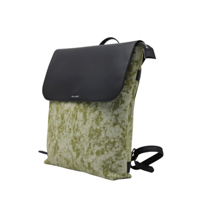 Итальянский рюкзак с черным кожаным клапаном для перекупщиков