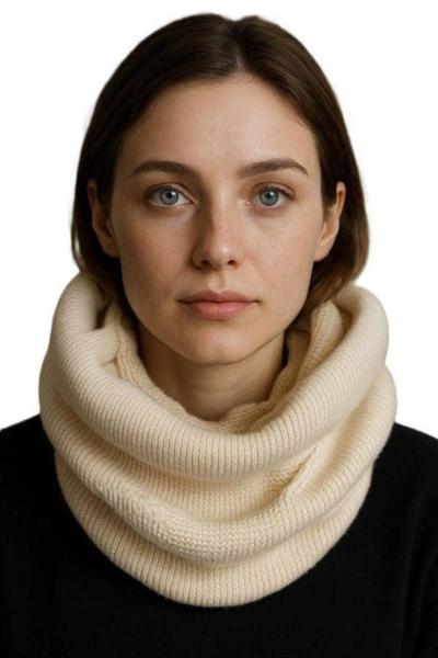 SECOM - Cream Knit Wool Snood