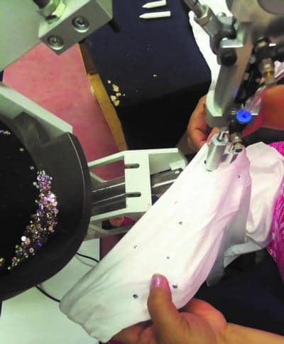 PASSION IRRESISTIBLE - Ремесленница за работой 